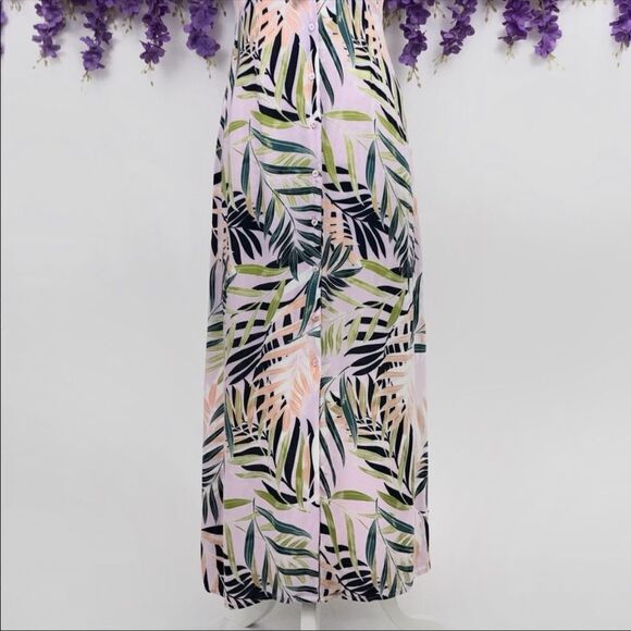 ✨ Palm Leaf Print Button Up Tie Front Dress✨ - Picture 2 of 8